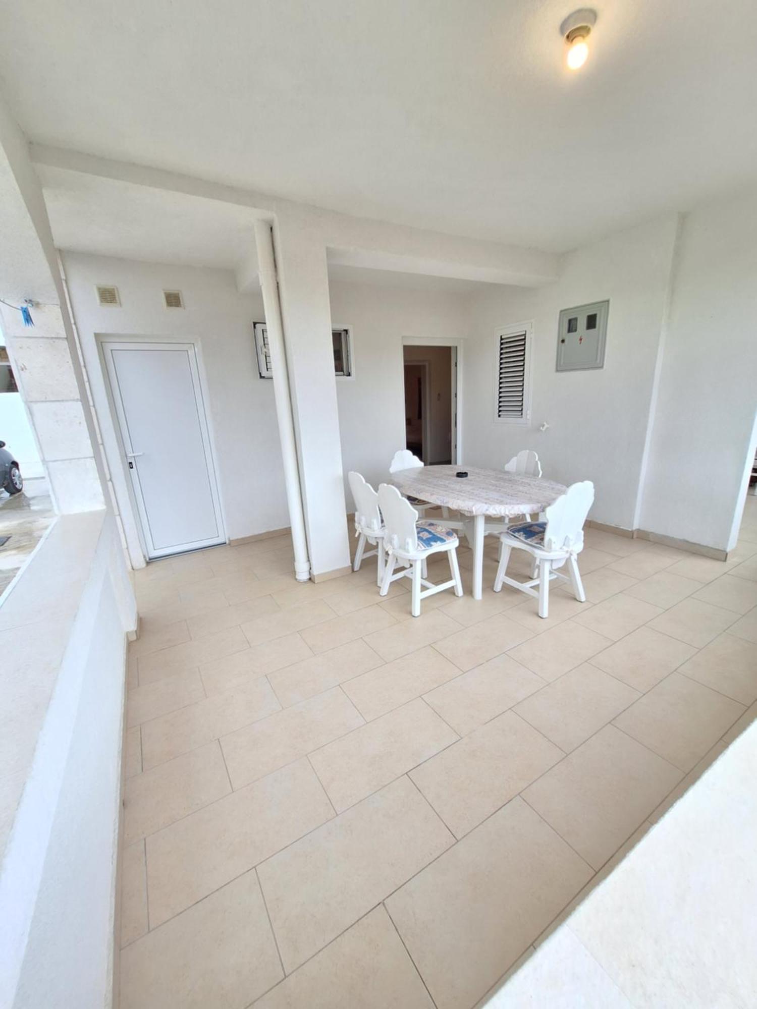 Sunny Bi-Pi Apartment Паг Экстерьер фото