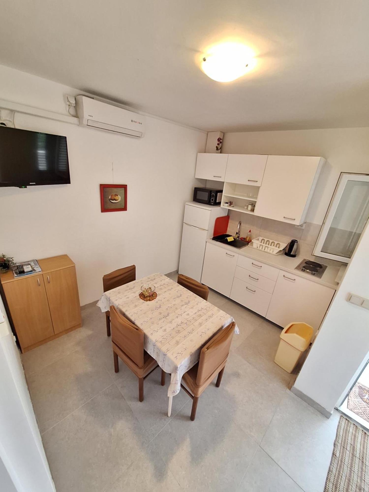 Sunny Bi-Pi Apartment Паг Экстерьер фото
